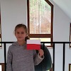 Klasa 3 A i ich biało-czerwone flagi