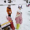 Zimowe zabawy w ogrodzie
