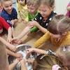 Tworzymy sztuczny śnieg i rozwijamy się sensorycznie