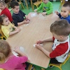 Tworzymy sztuczny śnieg i rozwijamy się sensorycznie