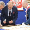 „Dwójka” z nowym sztandarem
