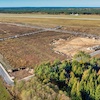 Na sprzedaż dwie działki przy Porcie Lotniczym Olsztyn-Mazury w Szymanach – ogłoszono przetarg